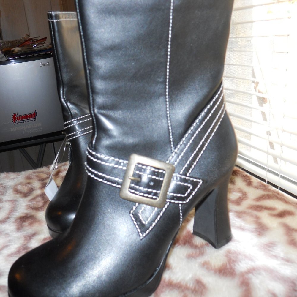 new size 8 black heeled boots